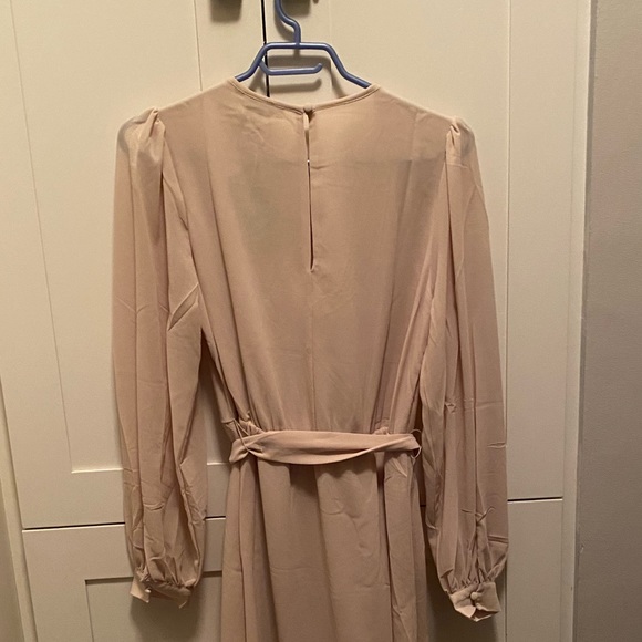 H&M BNWT creped dress - Picture 3 of 4